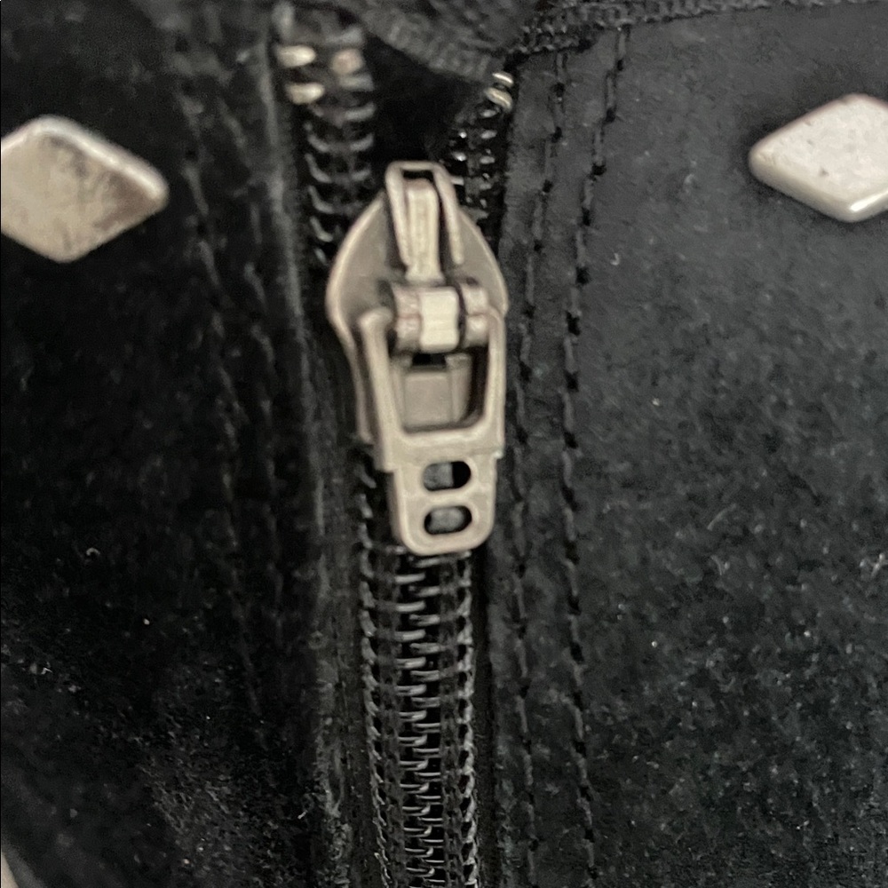 UGG Black Women's Winter Boots with Studded Detail AS IS PRELOVED🥰 size 8 - Picture 6 of 12
